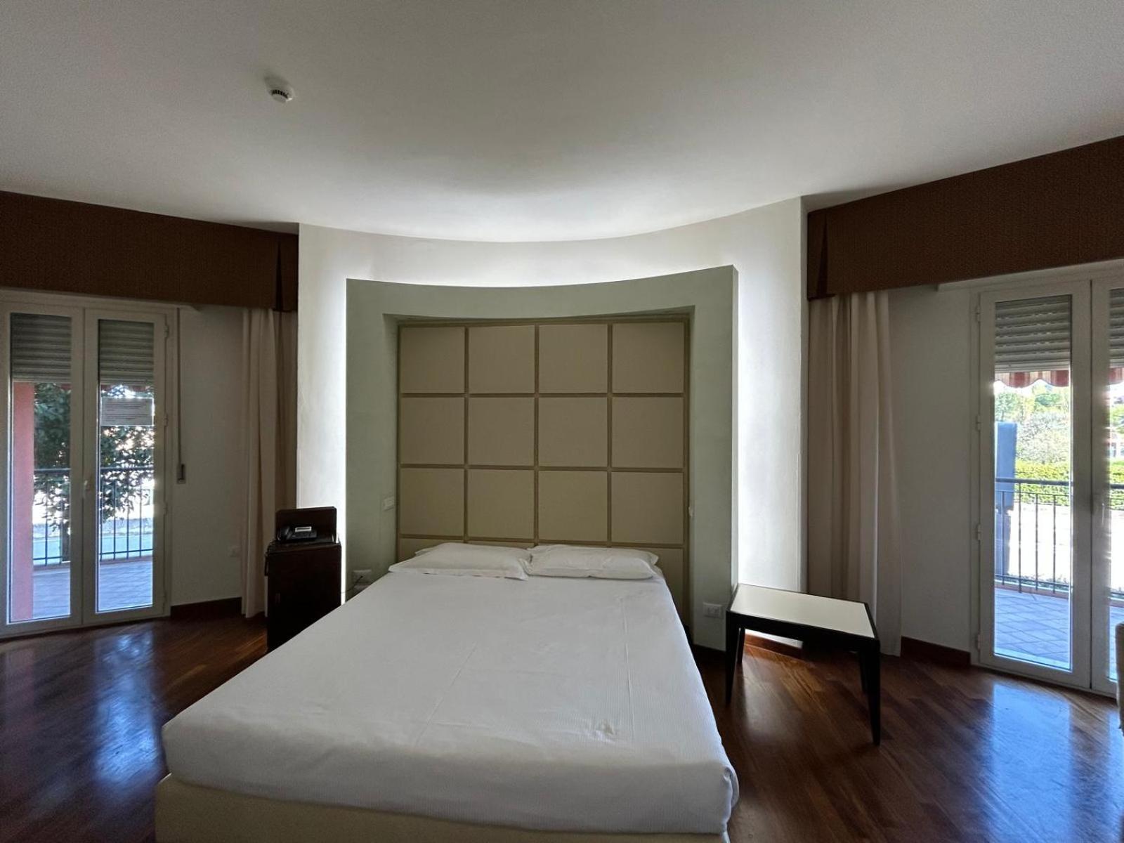 Best Western Cesena Hotel エクステリア 写真