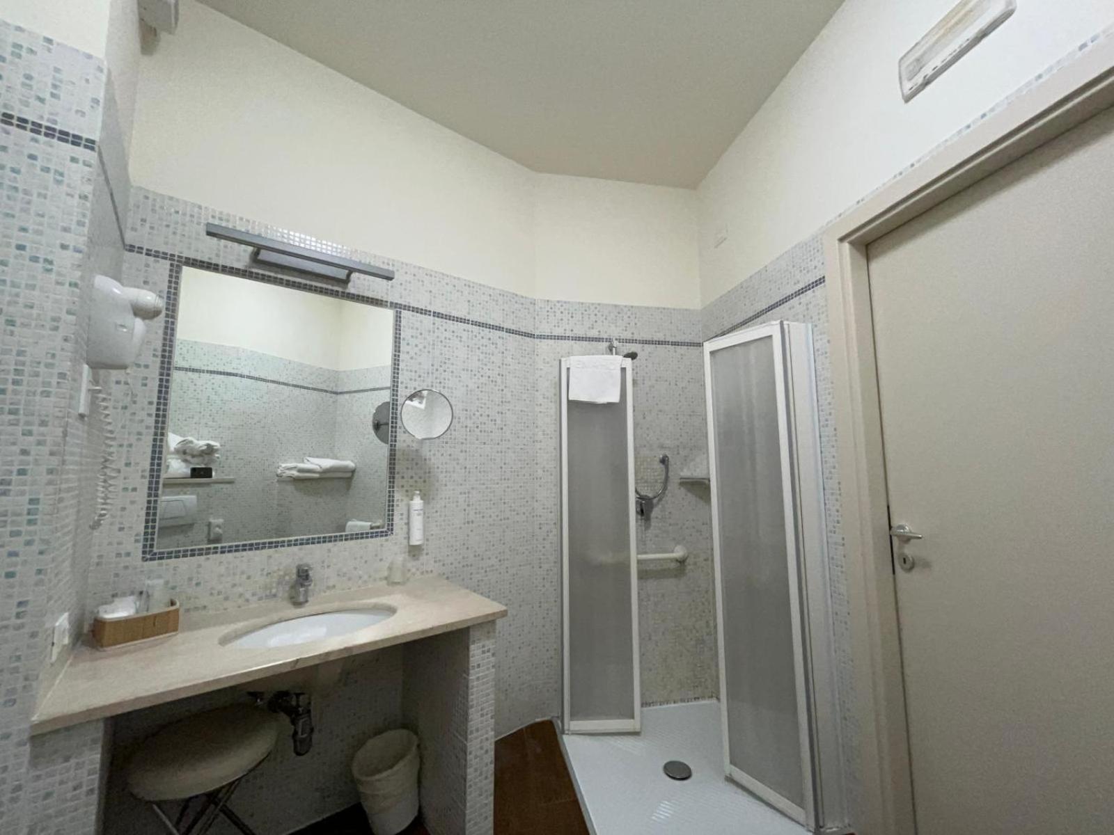 Best Western Cesena Hotel エクステリア 写真