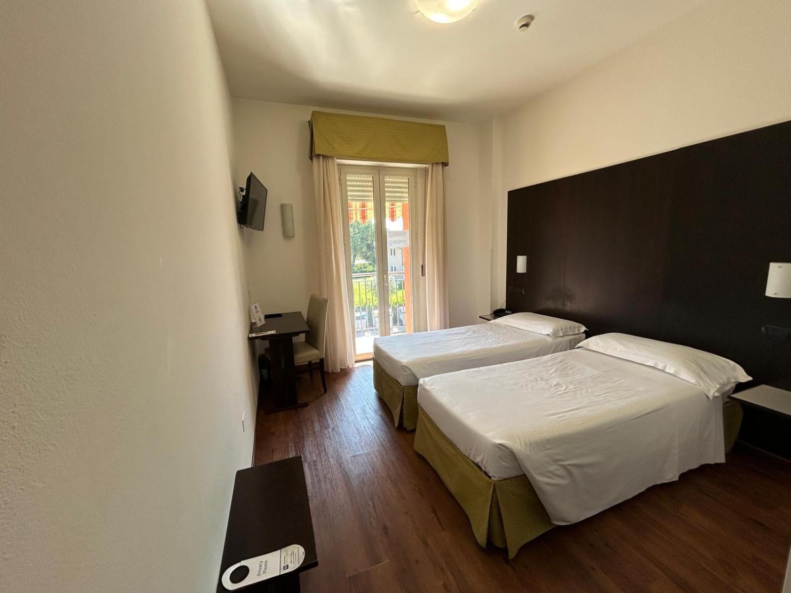 Best Western Cesena Hotel エクステリア 写真